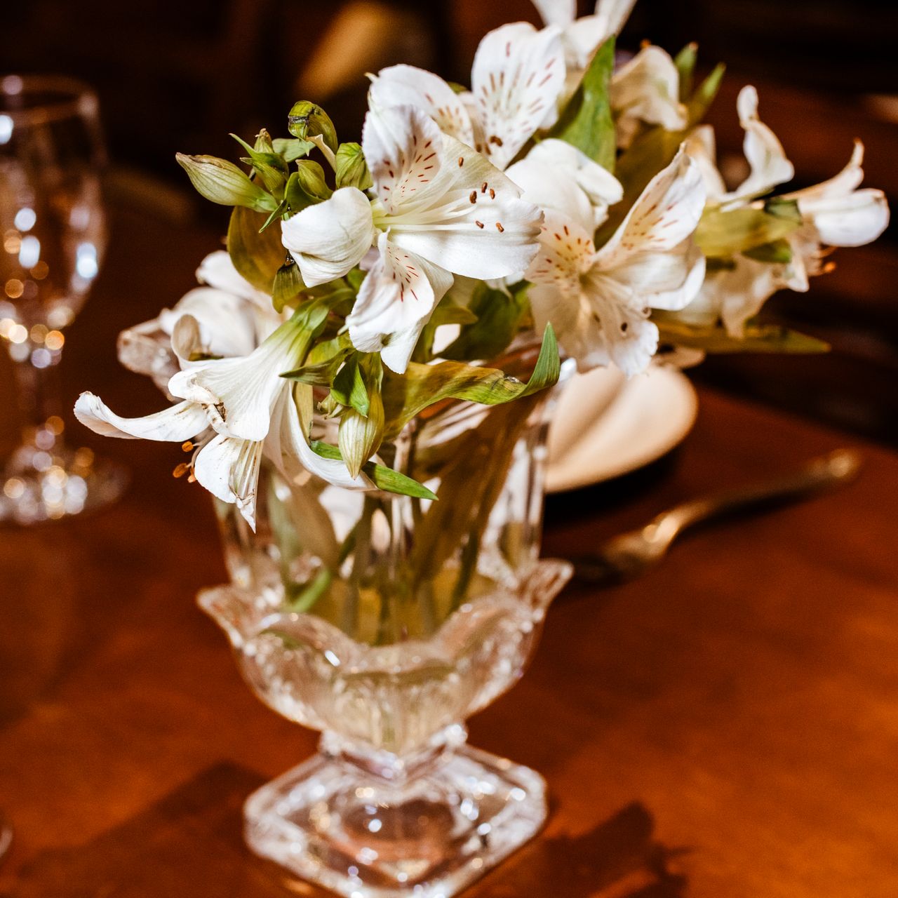 Cream tablescape with ceramics